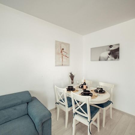 Luxury Cozy Apartments Palas Mall Centru Jászvásár Kültér fotó